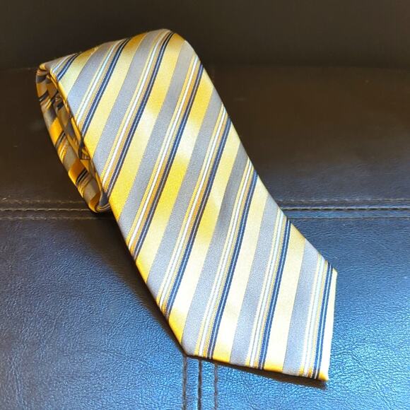 Geoffrey Beene Handmade 100% Silk Classic Gold Stripe Neck Tie - Picture 1 of 5